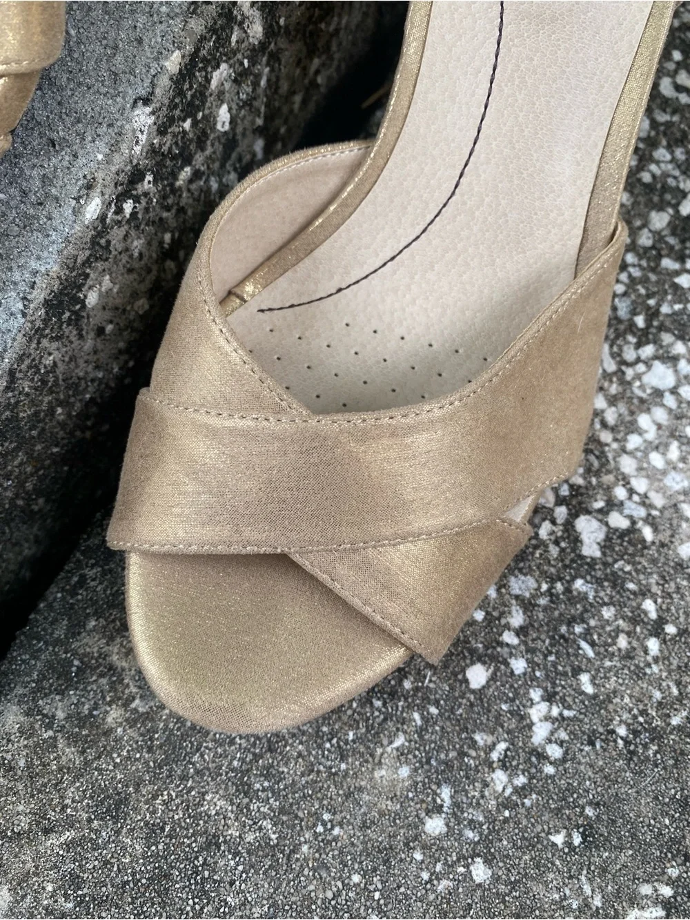 Lifestride Champagne Gold Metallic Peep-Toe Cross-Strap Heels